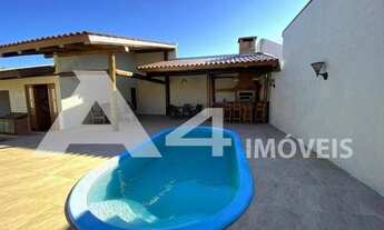 Imagem 2: Casa de 3 Dormitórios com piscina em Atlântida