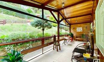 Imagem 3: Casa com 4 dormitórios à venda, 200 m² por R$ 980.000,00 - Vila Izabel - Campos do Jordão