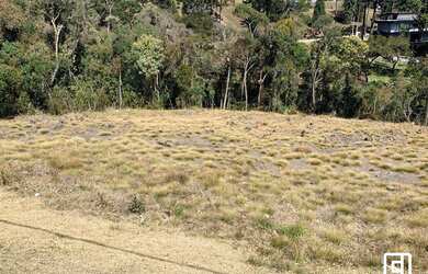 Imagem 2: Terreno à venda, 1346 m² por R$ 1.400.000,00 - Alto Do Capivari - Campos do Jordão/SP