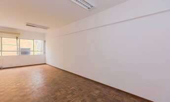 Imagem 3: Sala Comercial para Locação 44m² com Banheiro e Cozinha