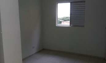 Imagem 7: Sobrado em condomínio. 3 dormitórios, sendo 1 suíte. 2 Vagas de garagem. Com apenas 3 casa