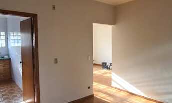 Imagem 7: Casa para aluguel possui 180 metros quadrados com 2 quartos em Monte Castelo - Campo Grand