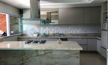 Imagem 3: Casa de 3 suítes em condomínio fechado