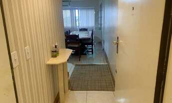 Imagem 3: Apartamento amplo com 87m², 2 dormitórios, sala dois ambientes com sacada integrada, garag