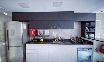 Imagem 7: Reformadíssimo em frente a estação do metro