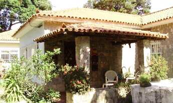 Imagem: Casa com 5 dormitórios à venda, 233 m²