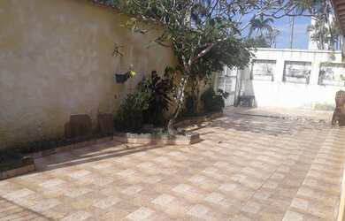 Imagem 3: Casa para venda possui 212 metros quadrados com 3 quartos em Flórida - Praia Grande - SP