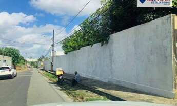 Imagem: Casa com terreno de 1.200m2