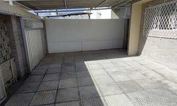 Imagem: Casa em Afogados com 04 Quartos e 03 Banheiros