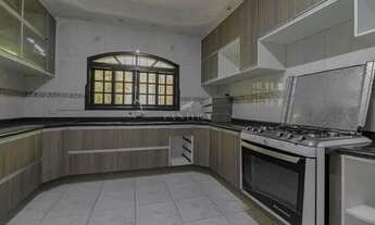 Imagem: Sobrado amplo com área de churrasqueira!