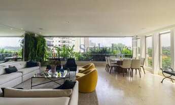 Imagem 3: Apartamento reformado com vista livre para zona residencial