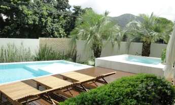 Imagem 3: FLORIANÓPOLIS - Casa Padrão - LAGOA DA CONCEIÇÃO