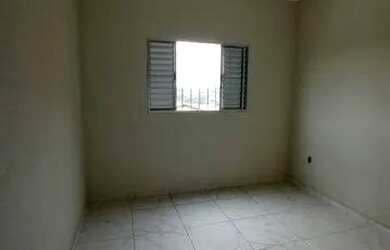 Imagem 3: Imóvel com 2 quartos 2 banheiros e uma garagem ampla