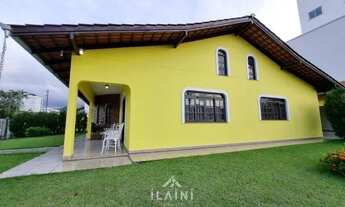 Imagem 2: Aluga-se Excelente casa 4 dormitórios, centro de Camboriú