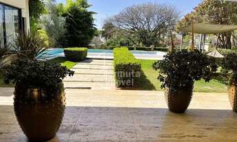 Imagem 7: Casa para alugar com 2.191m² m², 4 suítes, sala de estar e garagem para 8 carros no Alph