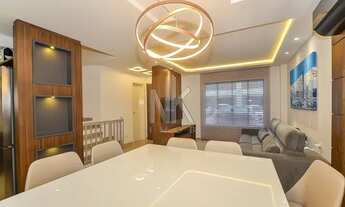 Imagem 2: Sobrado 3 dormitórios com móveis planejados em Condomínio Fechado no Guabirotuba