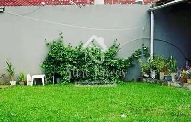 Imagem 2: Casa ampla com quintal no Parque das Laranjeiras 3 dormitórios