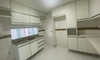 Imagem 3: Casa com 3 suítes no bairro Sim