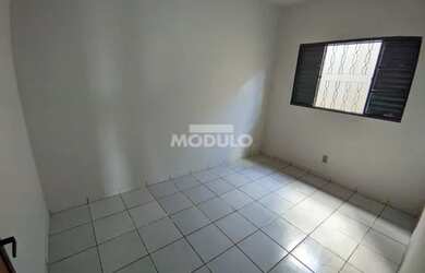 Imagem 4: CASA RESIDENCIAL à venda, 3 quartos, 1 suíte, 2 vagas, JARDIM HOLANDA - Uberlândia/MG