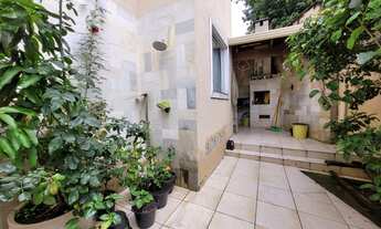 Imagem 4: Sobrado para venda possui 120 metros quadrados com 3 quartos em Alvorada - Contagem - MG