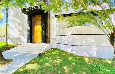 Imagem 2: Casa com 3 dormitórios, 165 m² - venda por R$ 1.050.000 ou aluguel por R$ 6.720,00/mês - C