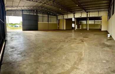 Imagem 6: Galpão espaçoso na saída pra Cuiabá