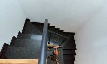 Imagem 3: Venha se encantar! Lindo sobrado em condomínio em Santa Felicidade, com 3 vagas de garagem