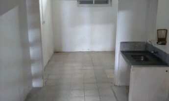 Imagem 2: Casa de fundo Casa com 1 dormitório