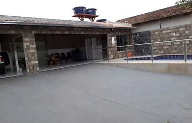 Imagem 2: CASA MURADA EM APARECIDA