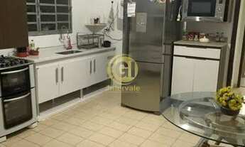 Imagem 2: CASA 3 QUARTOS CENTRO DE JACAREÍ - ACEITA PERMUTA POR APARTAMENTO DE MENOR VALOR