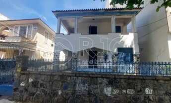 Imagem 2: Imóvel para venda com 200 metros quadrados com 7 quartos em Grajaú - Rio de Janeiro - RJ