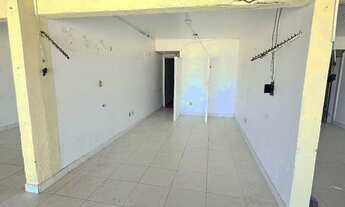 Imagem 5: Loja para Aluguel, orla Praia do Francês, 4 ambientes, 3 wcs,140 m2, ótimo local