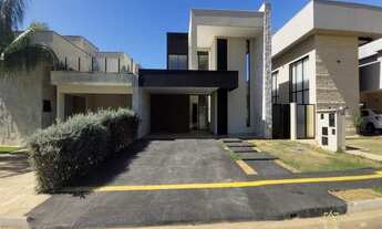 Imagem 2: 1012 -Sobrado com 3 suítes, 4 vagas de garagens, à venda 320m² por R$ 2.850.000,00 no Resi