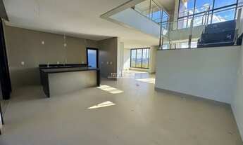 Imagem 5: Sobrado com 3 suítes plenas, incluindo uma master, Localizada no Jardins Barcelona