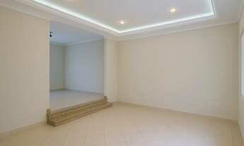 Imagem 4: Casa estilo sobrado com piscina próximo ao shopping