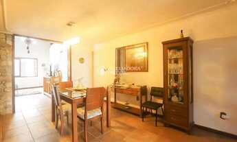 Imagem 12: Casa c/ piscina 388 m² para locação ? 4 dormitórios (1 suíte) ? 2 vagas ? Jardim Itu / Por