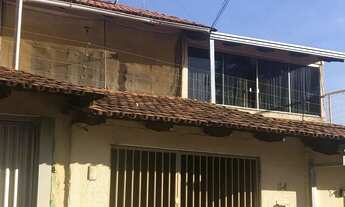 Imagem: Aluga-se sobrado com 2 quartos, sala e cozinha