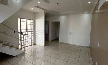 Imagem 3: Casa de dois pisos no bairro dos Estados