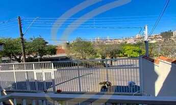 Imagem 3: Oportunidade no Jardim América Casa com 4 Quartos e Grande Terreno