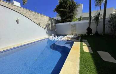 Imagem 2: Casa Mobiliada condomínio Villa do Sol disponível para locação e venda em Uberlândia-MG