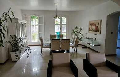 Imagem 2: Oportunidade - Casa - Jardim Apolo - São José dos Campos - 5 Dormitórios - 500m² - Estuda