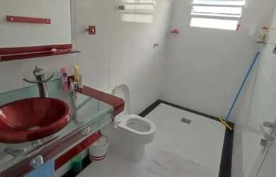 Imagem 6: Lindo Sobrado com Piscina e Espaço Gourmet com Churrasqueira a carvão!