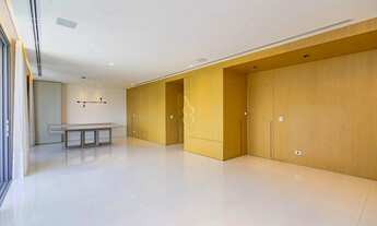 Imagem 4: Apartamento amplo de 3 suítes e 4 vagas de garagem ao lado do Parque Barigui e vista incrí