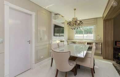 Imagem 7: Um cenário de pé-direito duplo e inteiro para você