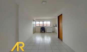 Imagem 4: 3\4 Excelente na Ponta Verde,localização mais cobiçada, Perto Mar