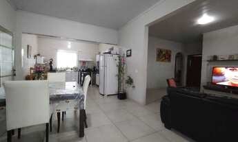 Imagem 5: Rua 7 - Lote 630m² - 2 Saídas - 3 Casas - Ac imóvel