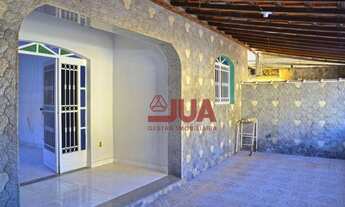 Imagem 2: Casa com 3 Quartos, Sala, Cozinha, 3 Banheiros, Piscina, Quintal, Churrasqueira e Garagem