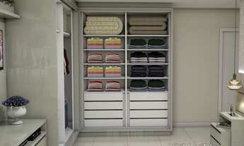 Imagem 3: Casa para aluguel e venda tem 900 metros quadrados com 5 quartos.