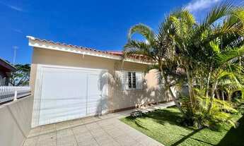 Imagem 2: Casa para venda tem 100 metros quadrados com 3 quartos em Cabeúudas - Laguna - SC