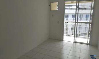 Imagem 1: Apartamento de 3 quartos com uma suíte , varanda, sol da manhã- Piratininga/Niterói-RJ